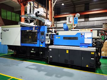 2K plastinjektionsmaskine